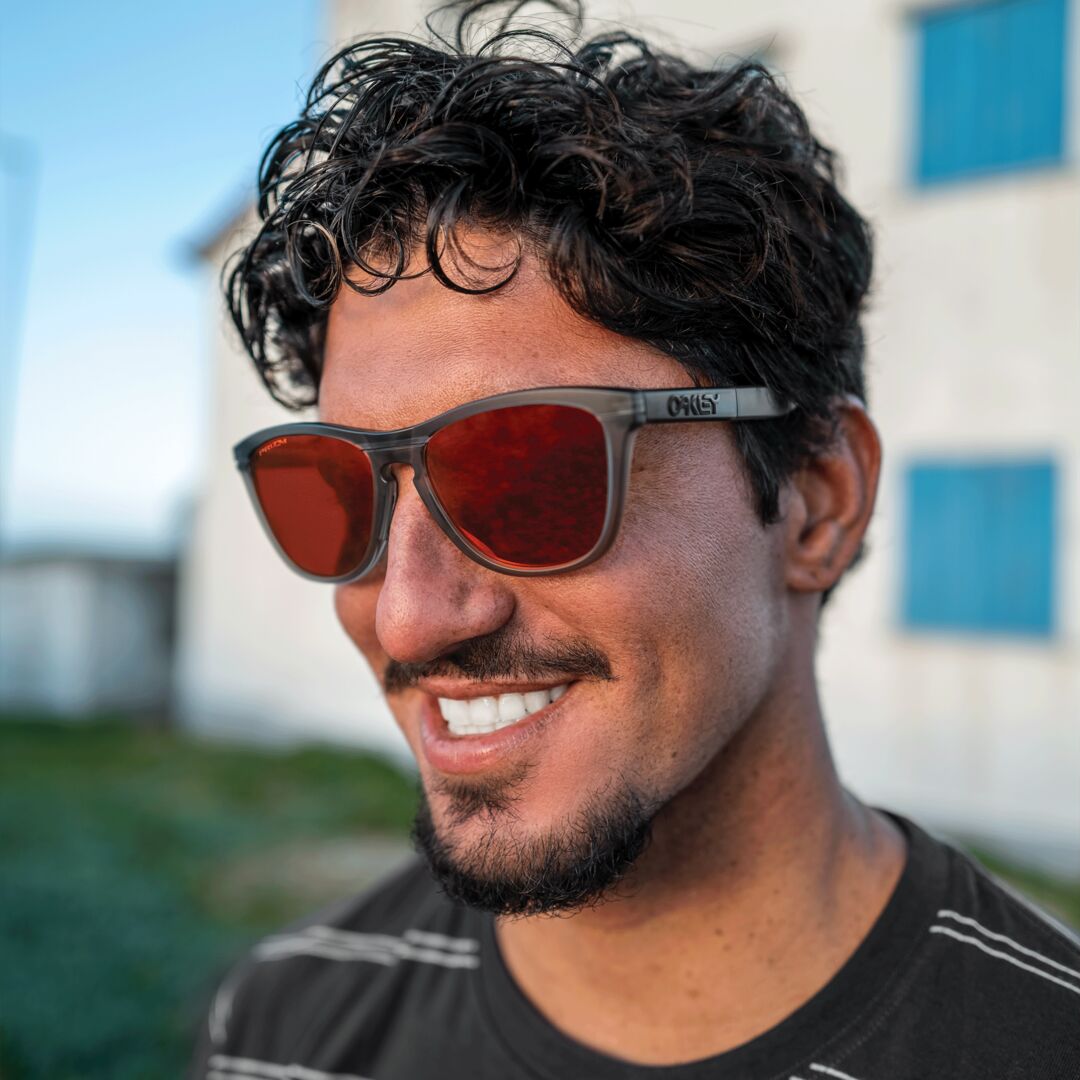 OAKLEY OO9284 Grey - Image 13
